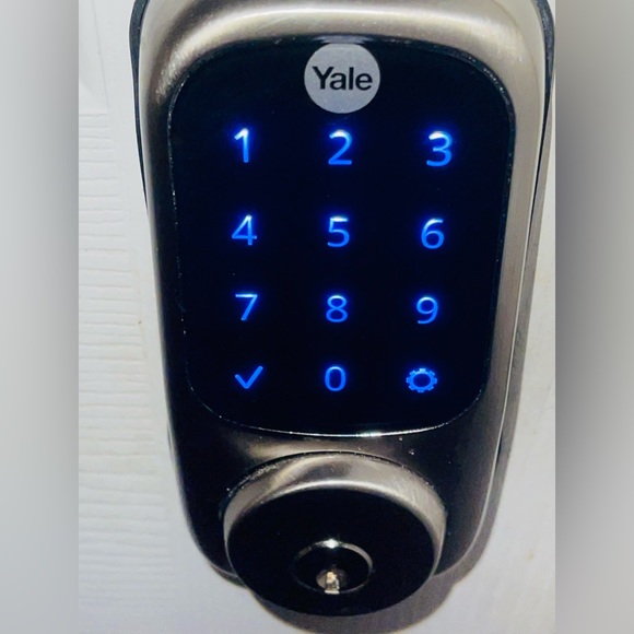 Meet your Posher, Christine - Picture 2 of 16